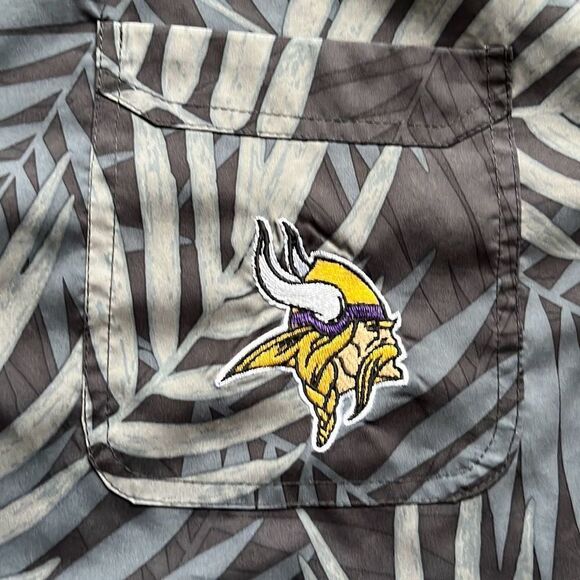 Fanatics Minnesota Vikings Hawaiian Tropical SS Button Up Sz. L - Picture 2 of 7